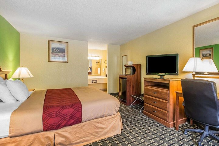 Room 29 of 53