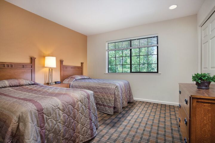 Room 34 of 43