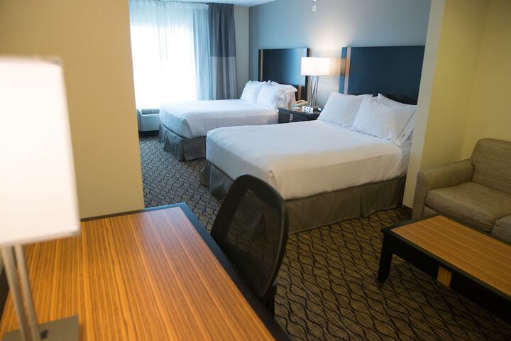 Holiday Inn Express Hotel & Suites Chanhassen by IHG