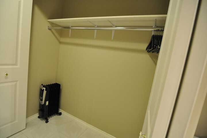 Room 27 of 45