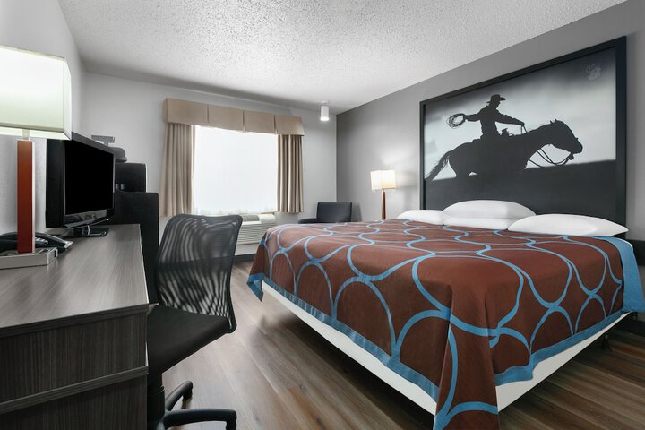 Room 25 of 59