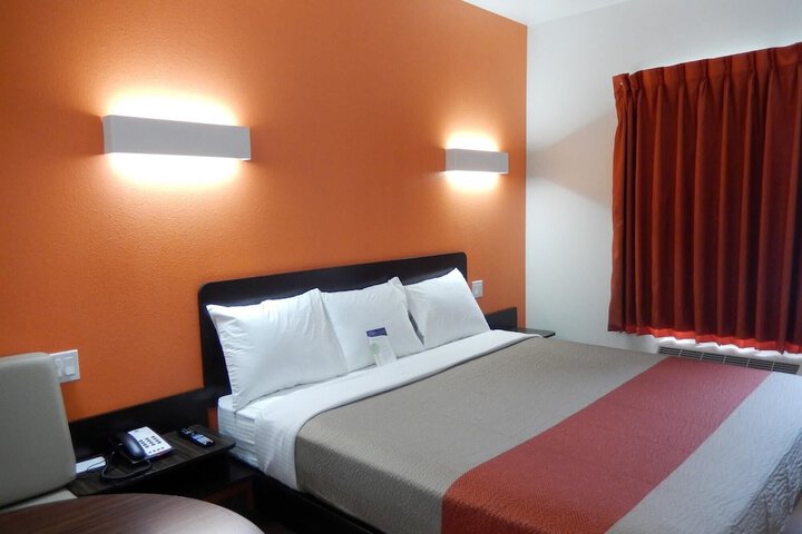Motel 6 Tulsa OK