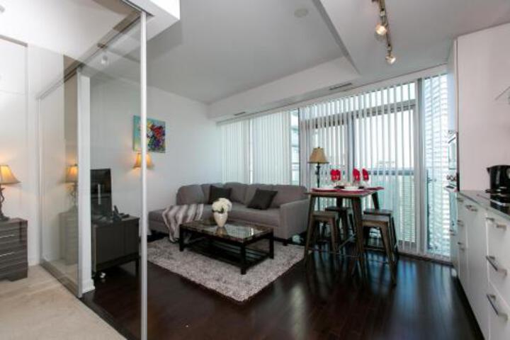 Royal Stays Furnished Apartments Entertainement District
