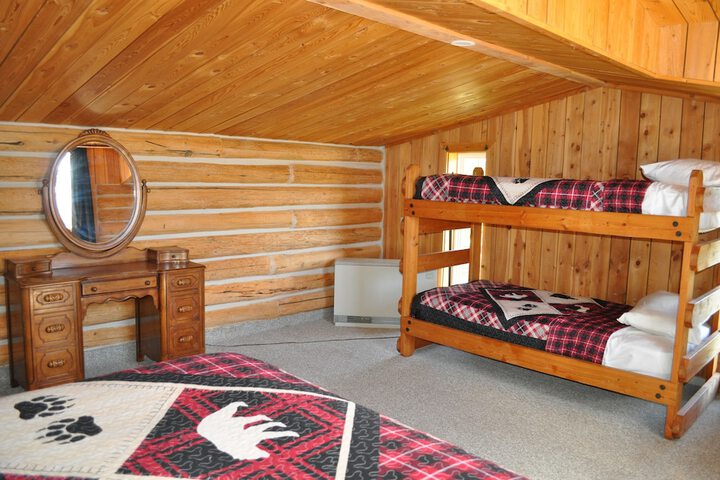 Room 14 of 77