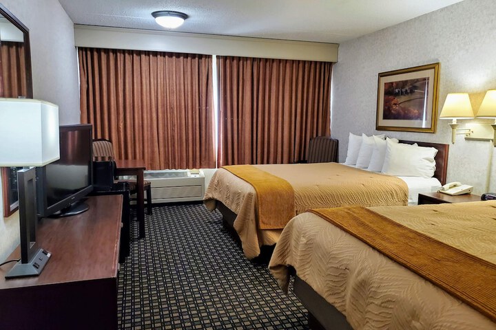 AmericInn by Wyndham Watertown