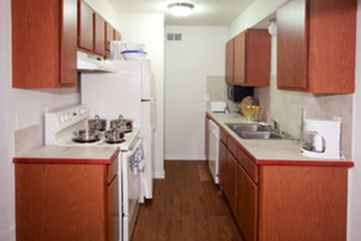 Room 10 of 33