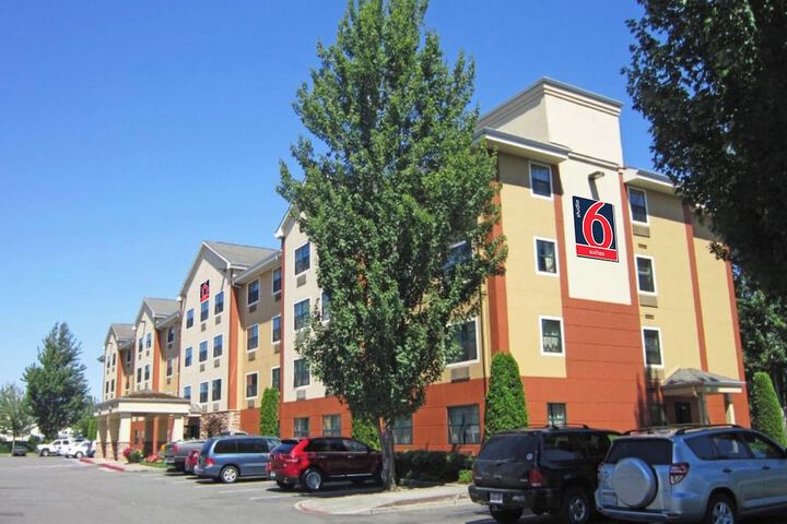Studio 6 Suites Seattle Kent WA