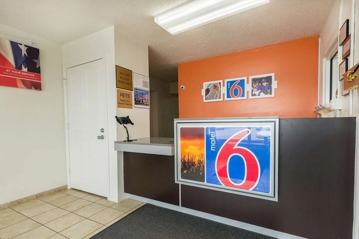 Motel 6 Troy OH