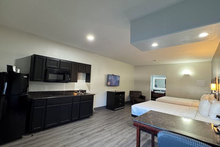 Room 53 of 72