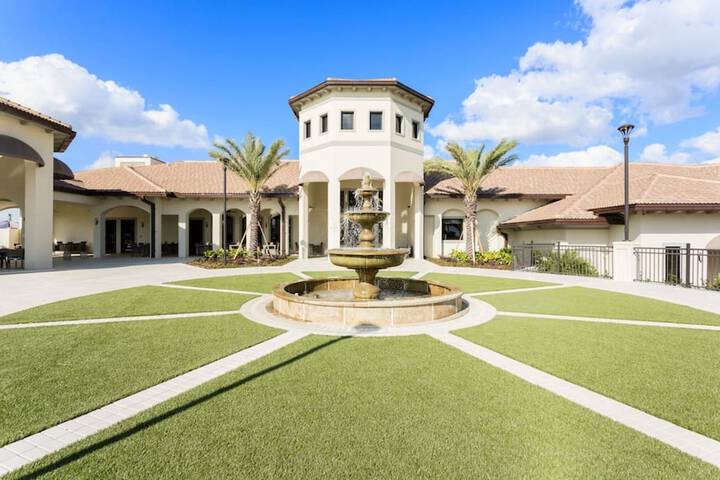 Piece of Heaven Pool Home by AV Dreams