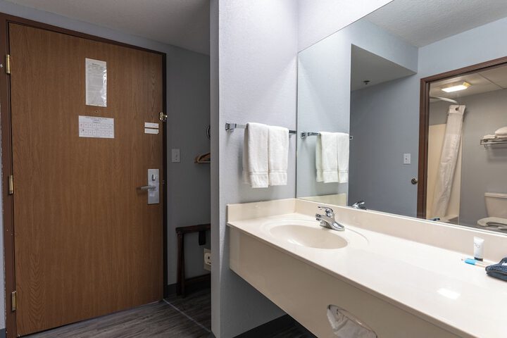 Room 20 of 32