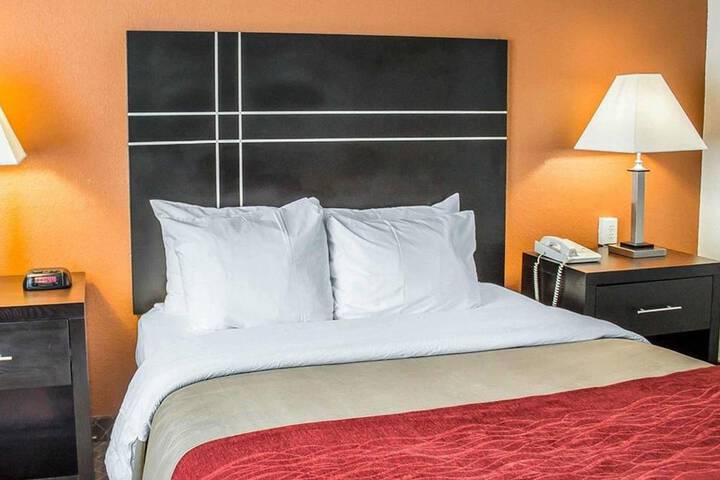 Room 32 of 50