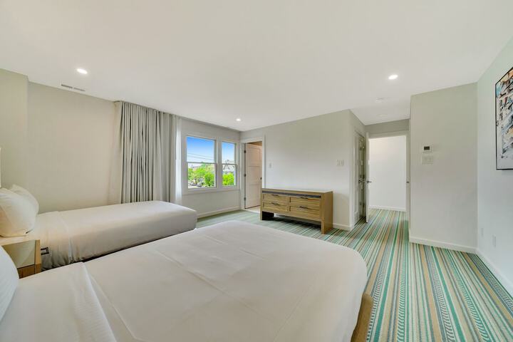 Room 55 of 75