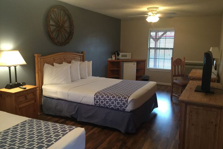 Room 11 of 19