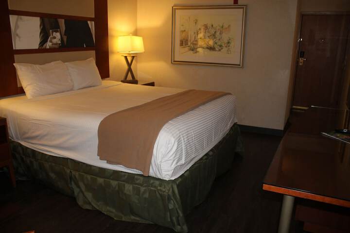 Room 68 of 84
