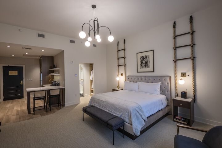Room 37 of 110