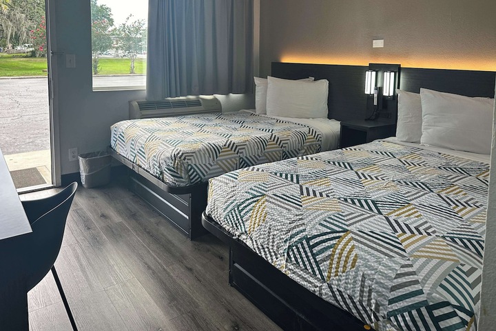 Room 34 of 52