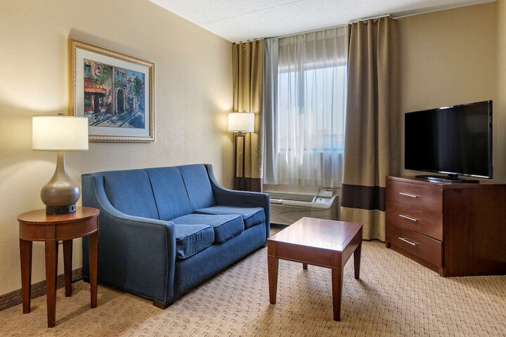 Room 17 of 32