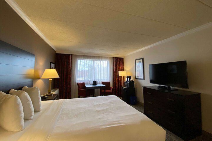 Room 34 of 50