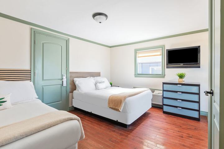 The Palms Hotel Fire Island