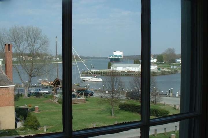 Inn at the Canal Bed & Breakfast