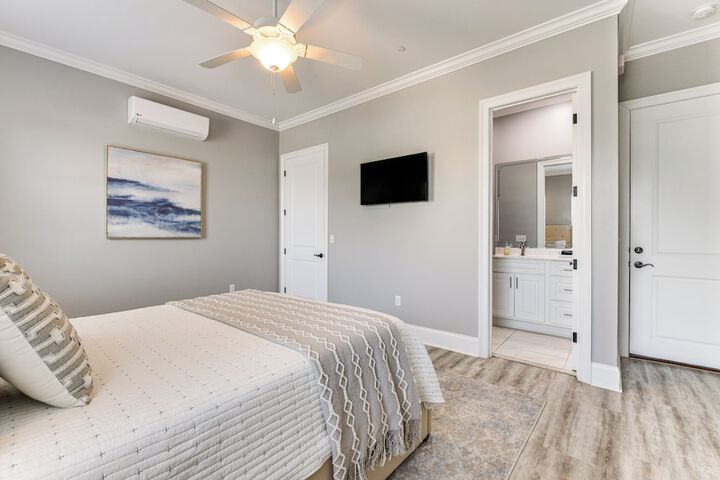 Downtown Bay St. Louis Condo - Walk to Beach!