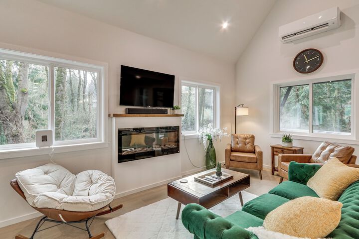 Near Rivers & Boating: Home w / Hot Tub in Longview