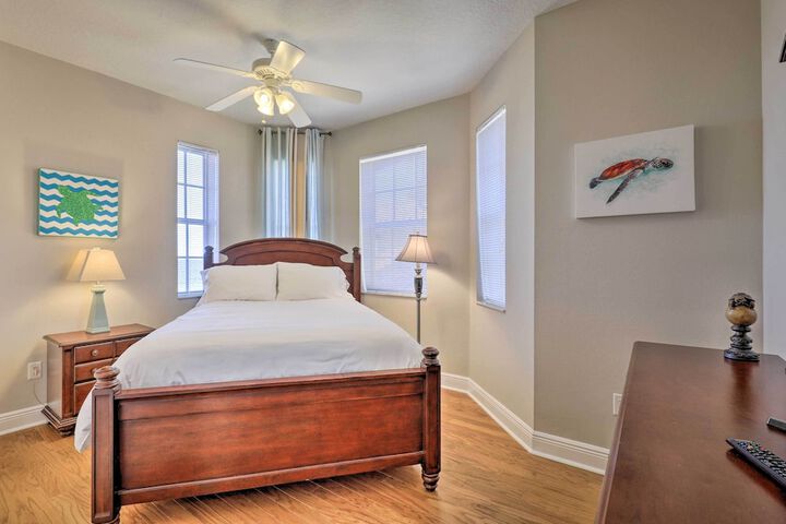 Waterfront Gem w / Pool & Dock in Apollo Beach
