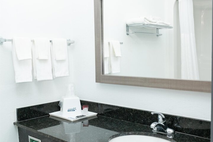 Americas Best Value Inn Donaldsonville
