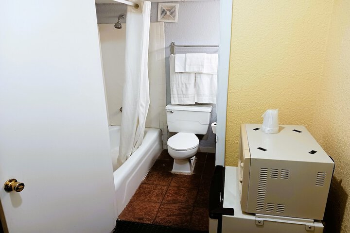 Room 34 of 57