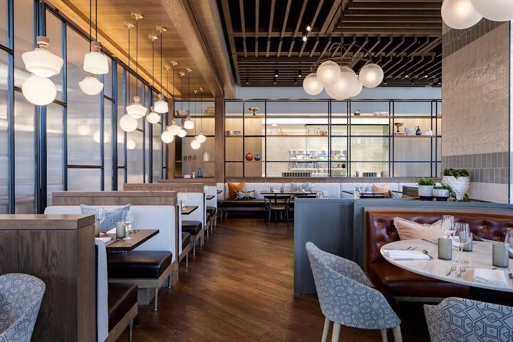 Dining 70 of 81