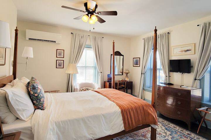 Room 21 of 46