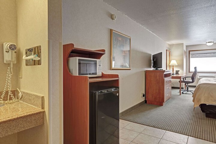 Room 42 of 79