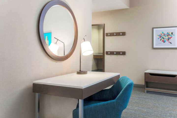 Hampton Inn & Suites Pittsburgh-Downtown
