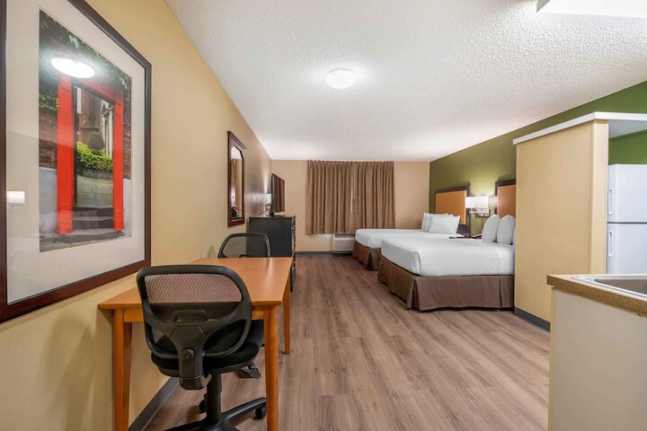 Room 16 of 26
