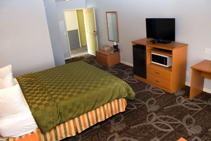 Room 15 of 35