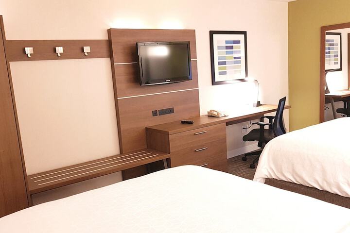 Room 39 of 62