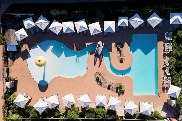 Riviera Beach Resort