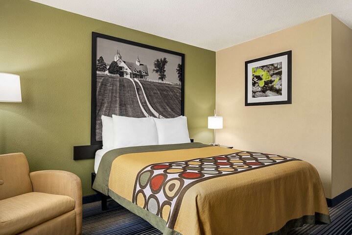 Room 8 of 45
