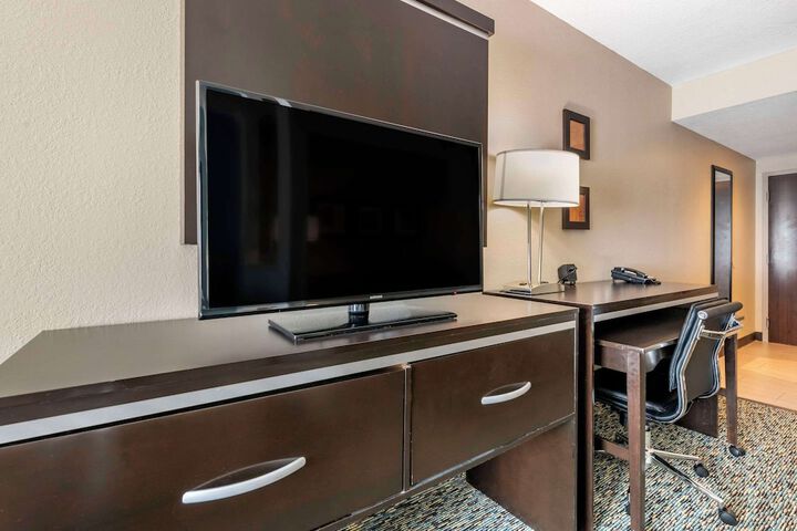 Room 14 of 23