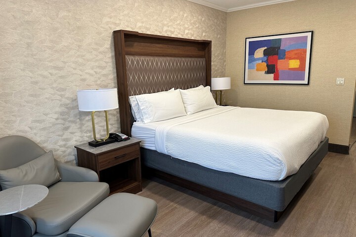 Room 26 of 49