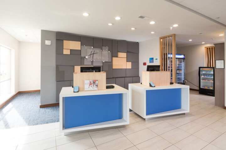 Holiday Inn Express & Suites Michigan City by IHG