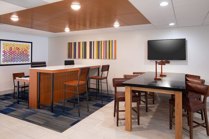 Holiday Inn Express Chesapeake - Norfolk by IHG