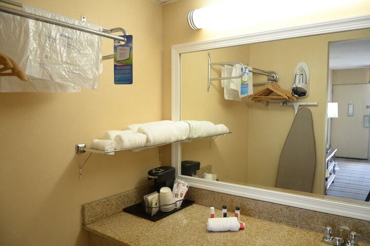 Room 35 of 56