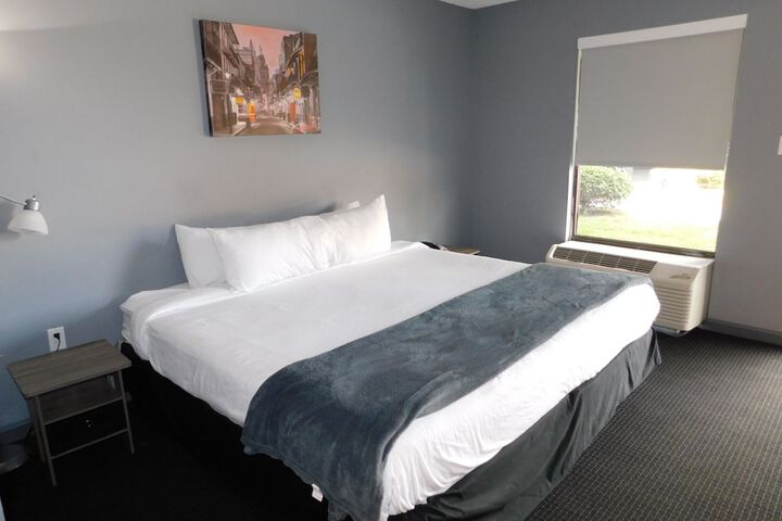Room 21 of 39