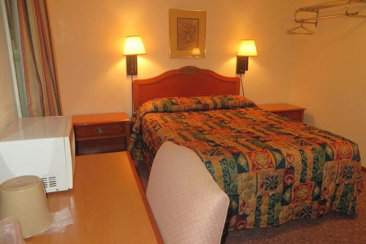Best Budget Inn