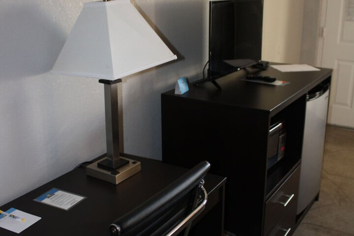 Room 44 of 60