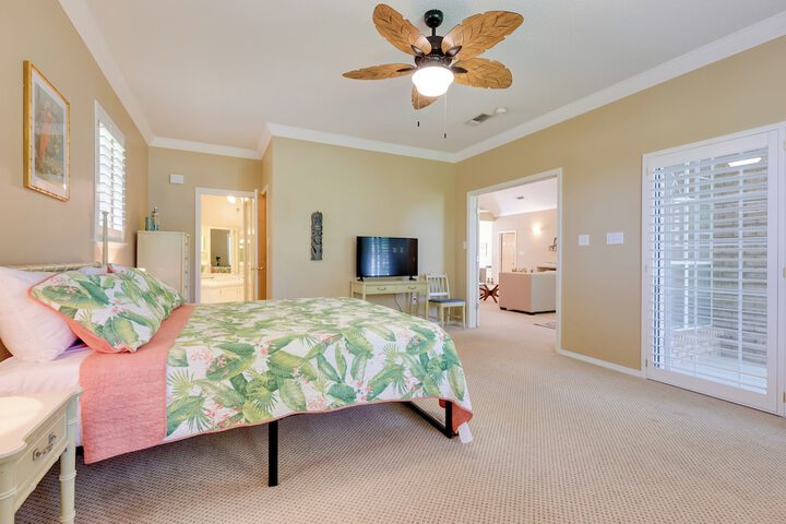 Chic Home w / Club Access Near Bay St. Louis!
