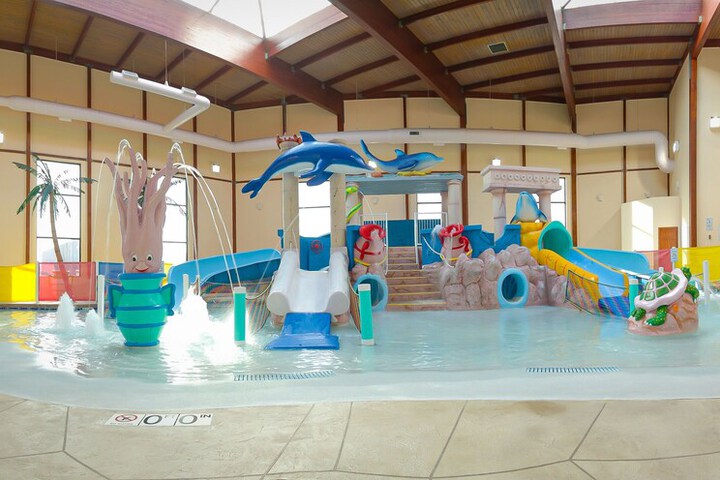 Grand Marquis Waterpark Hotel & Suites