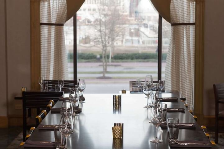 Dining 57 of 72